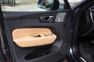 Pārdod XC-60 Inscription  2.0 T6  - 253z/s , 2021