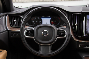 Pārdod XC-60 Inscription  2.0 T6  - 253z/s , 2021