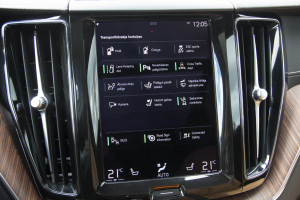 Pārdod XC-60 Inscription  2.0 T6  - 253z/s , 2021