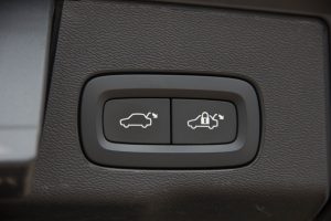 Pārdod XC-60 Inscription  2.0 B4  - 197z/s , 2021