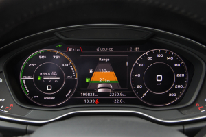 Pārdod Q5 S-Line E  2.0 TFSi  , 2020