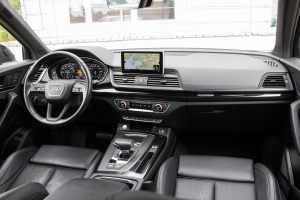 Pārdod Q5 S-Line E  2.0 TFSi  , 2020