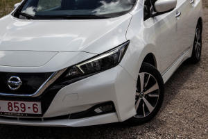 Pārdod Leaf     - 150z/s , 2021