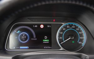 Pārdod Leaf     - 150z/s , 2021