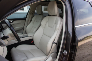 Pārdod XC-60 Inscription  2.0   - 253z/s , 2022